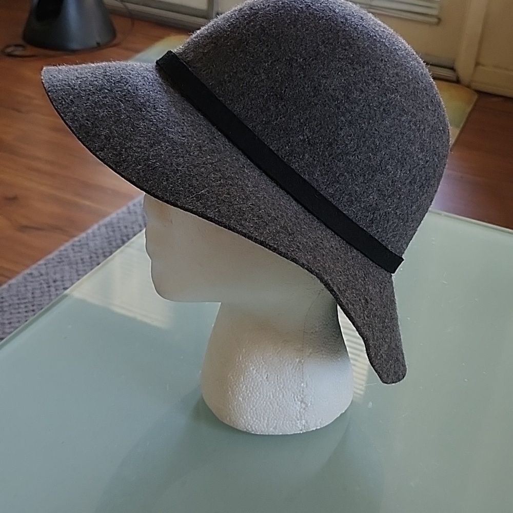 Scala Hand Crafted Wool Hat - Picture 2 of 8